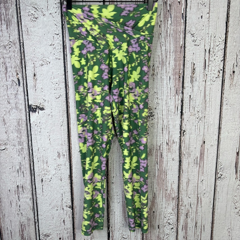 🏷️NWT Offline by Aerie Real Me 7/8 Legging Large SHORT High Rise Multicolor NEW!